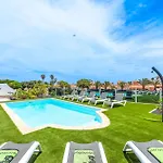 Vila Serenity Caleta *
